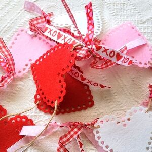 Festive Felt Heart Garland with XOXO Ribbon